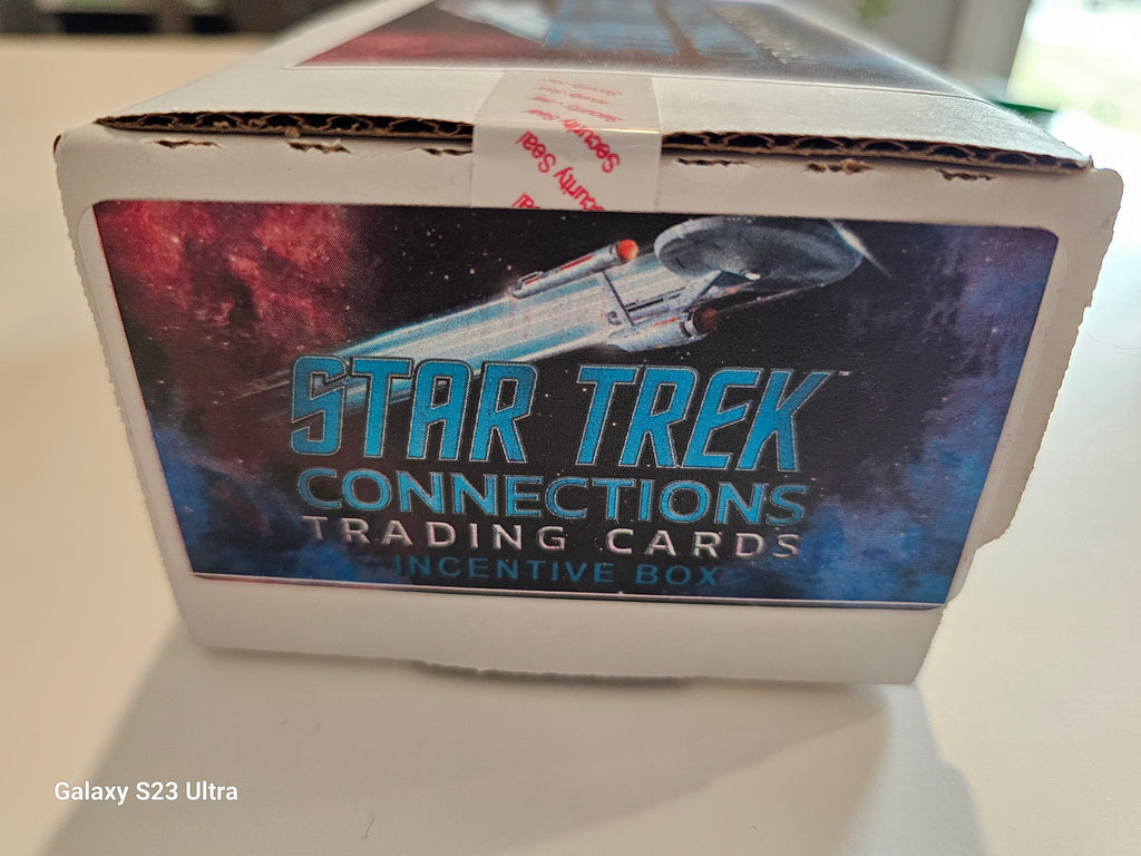 Star Trek Connections  10 Case Incentive Box with Many Exclusive Cards
