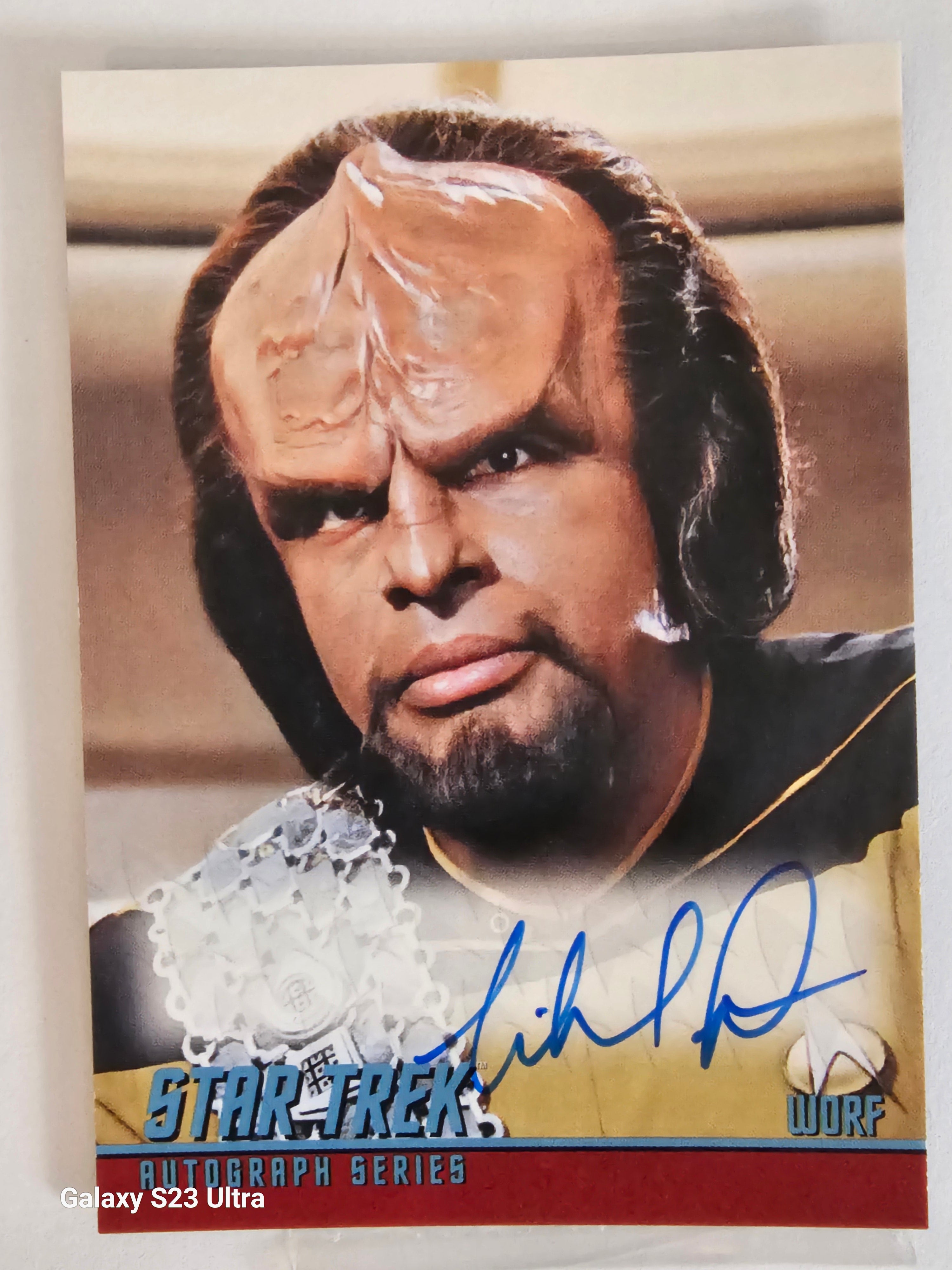 Star Trek Connections (A5) Michael Dorn as Worf Classic TV Autograph Card ( B )