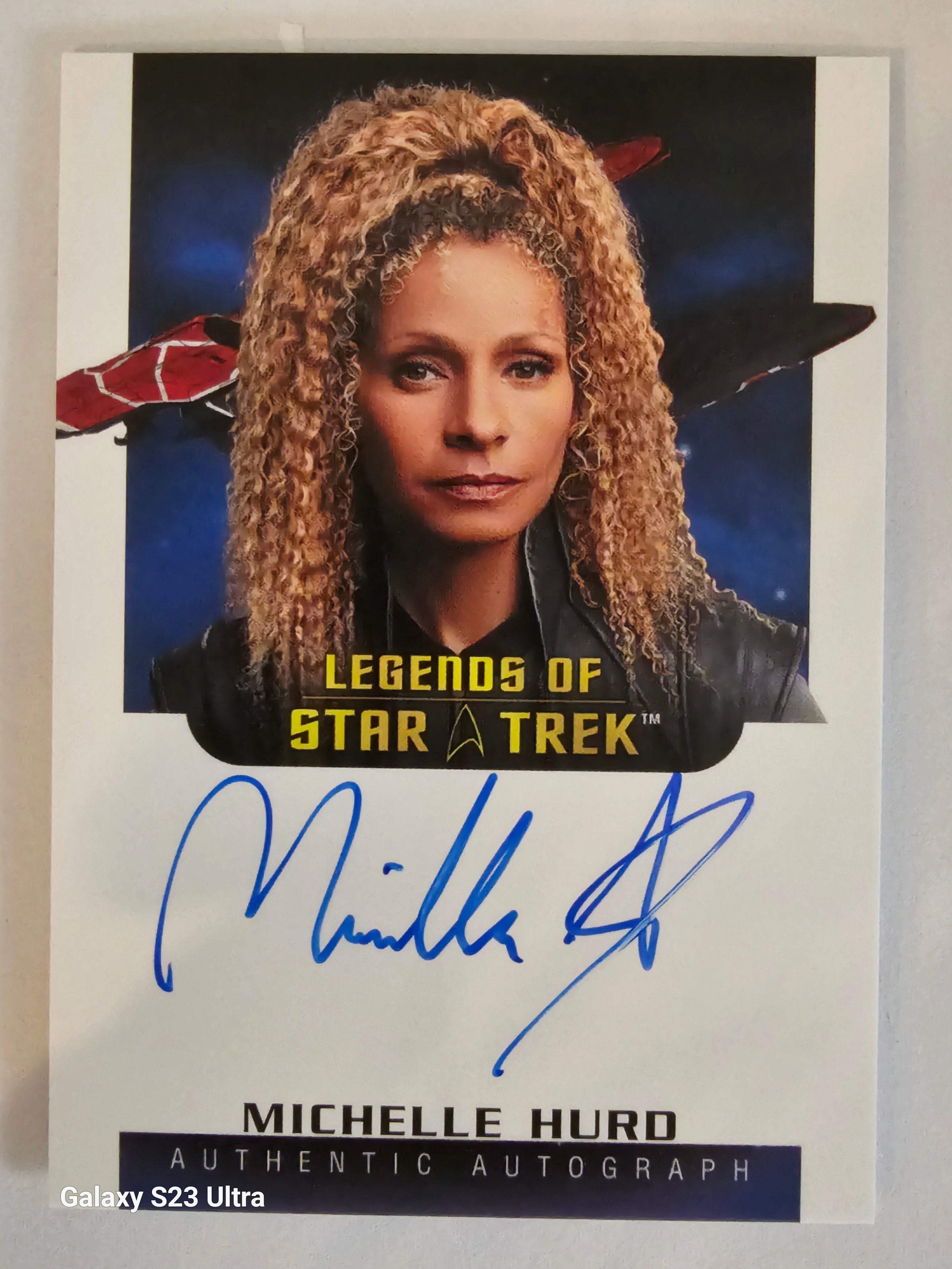 Star Trek Connections ( LA 24 ) Michelle Hurd as Raffi Musiker  Legends Autograph Card