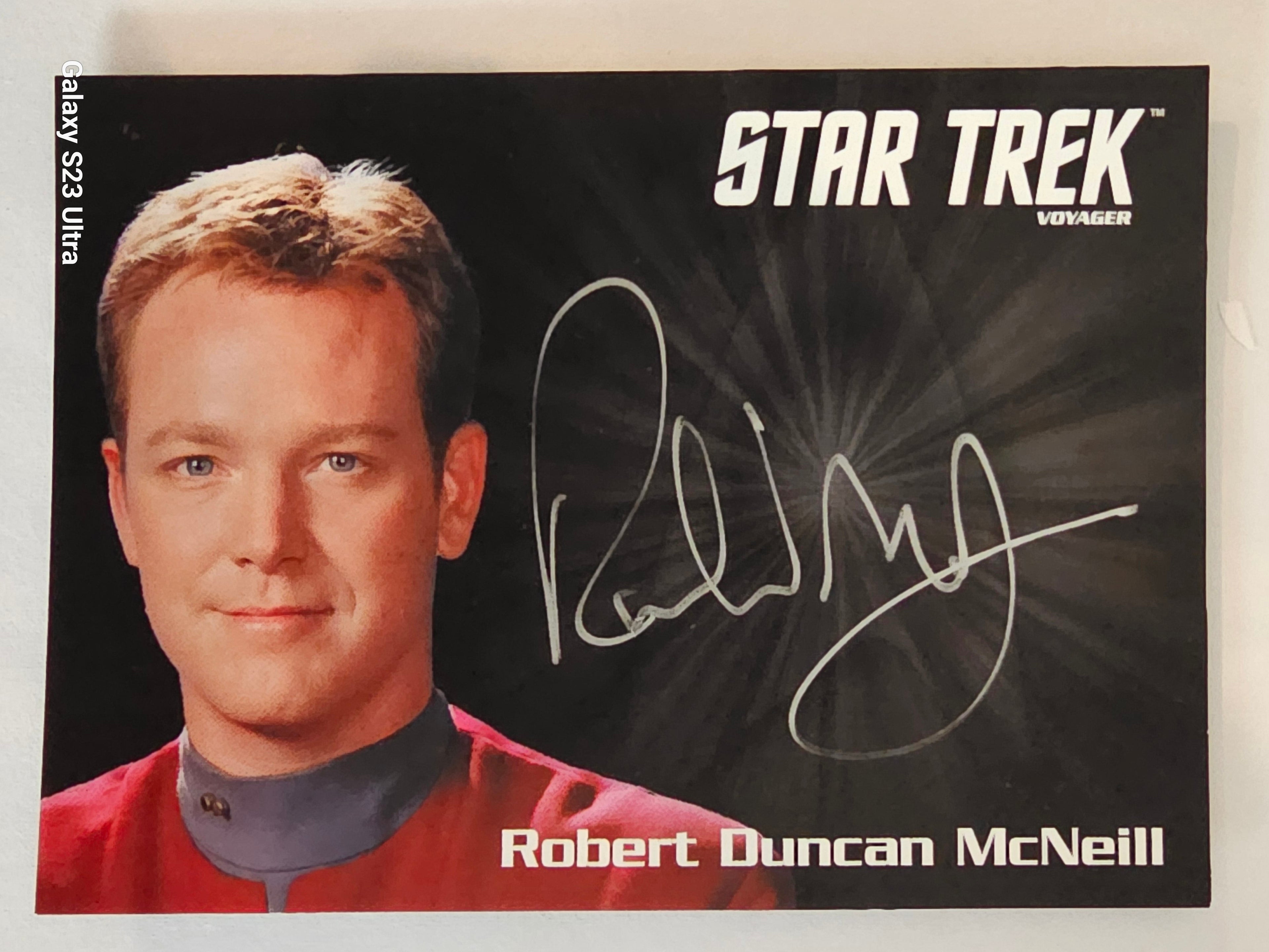 Star Trek Connections Robert Duncan McNeill as Lt Tom Paris Silver Autograph Card ( B )