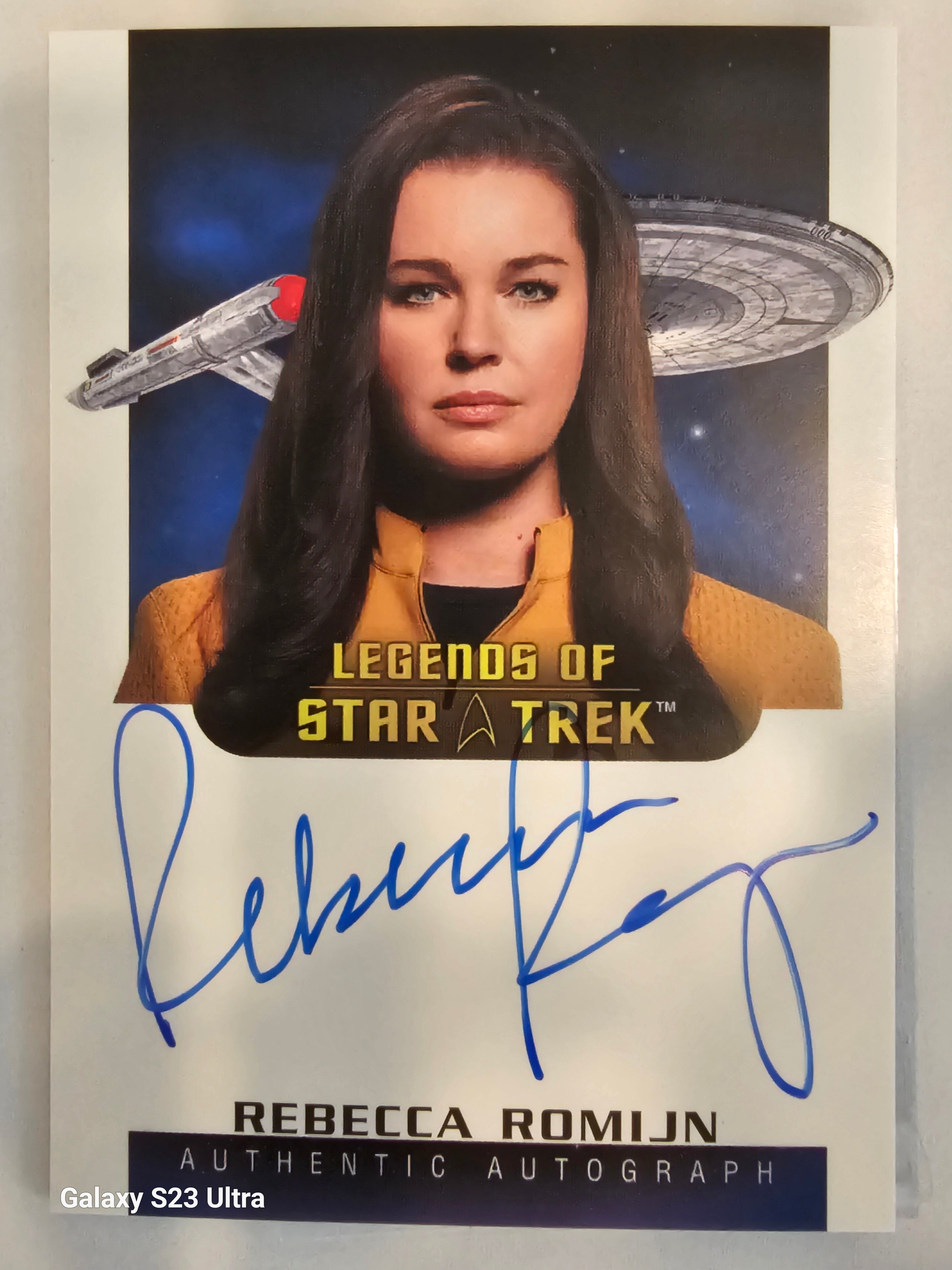 Star Trek Connections (LA33) Rebecca Romijn as Number One Legend Autograph Card ( B )