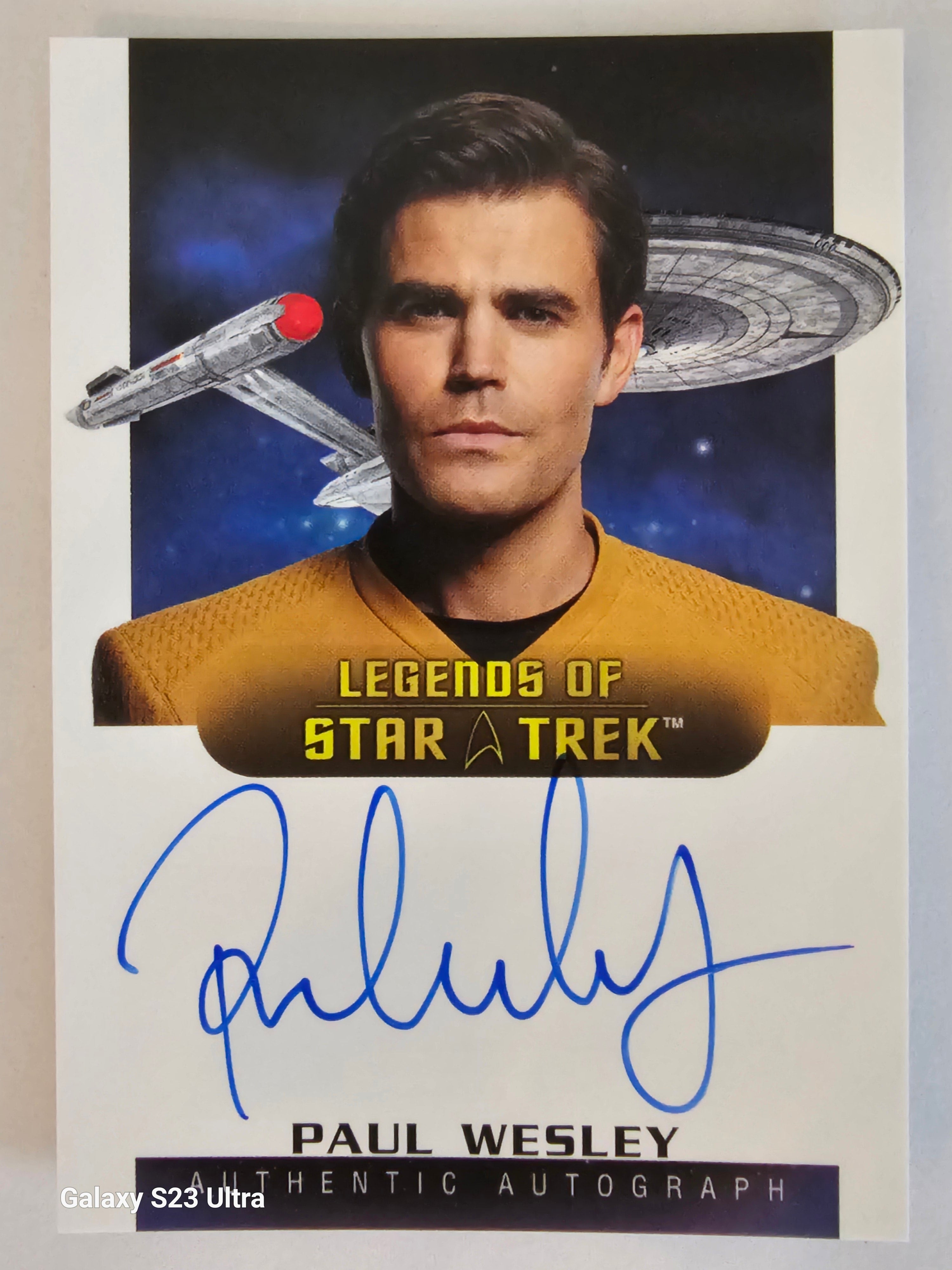 Star Trek Connections (LA51) Paul Wesley as James Kirk Legend Autograph Card ( A )