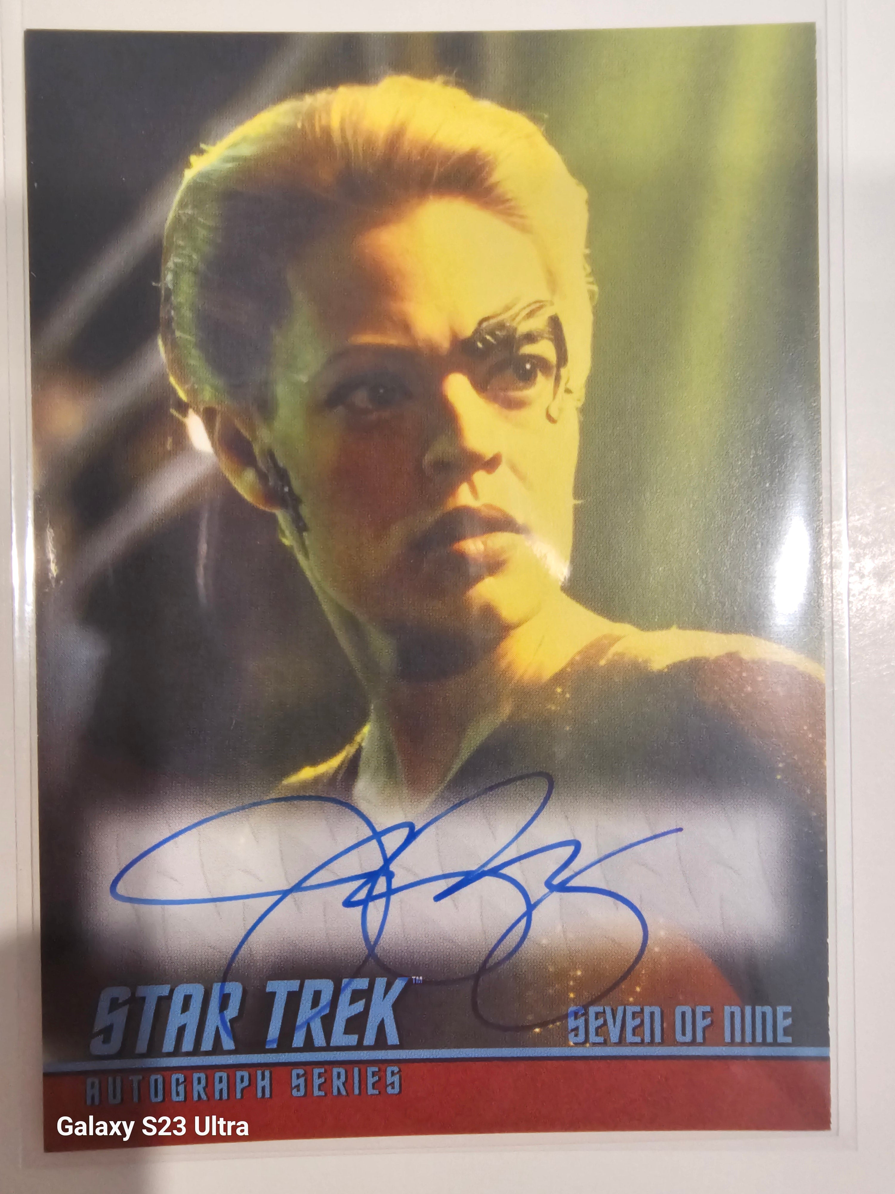 Star Trek Connections  (A37) Jeri Ryan as Seven of Nine Classic TV Autograph Card ( B )