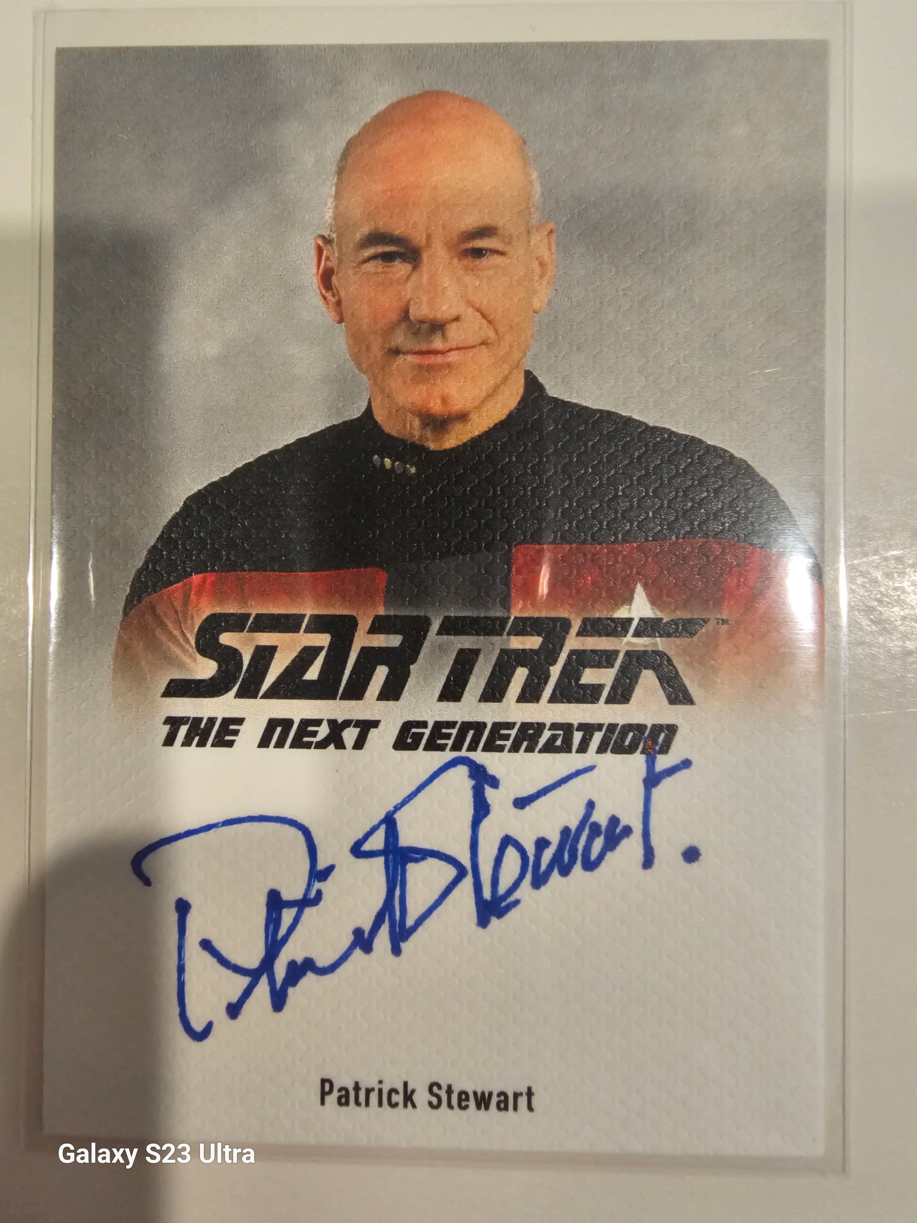 Star Trek Connections Patrick Stewart as Jean-Luc Picard Canvas Autograph Card ( A )